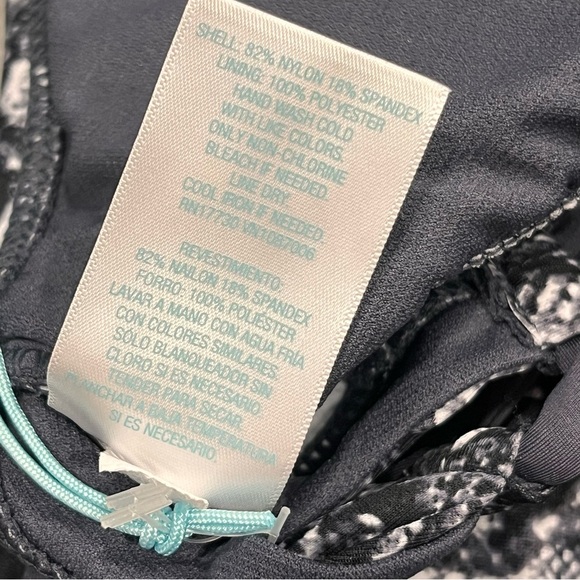 NEW Kona Sol Gray Snake Print Tankini Swimsuit Top size XS - Picture 9 of 9